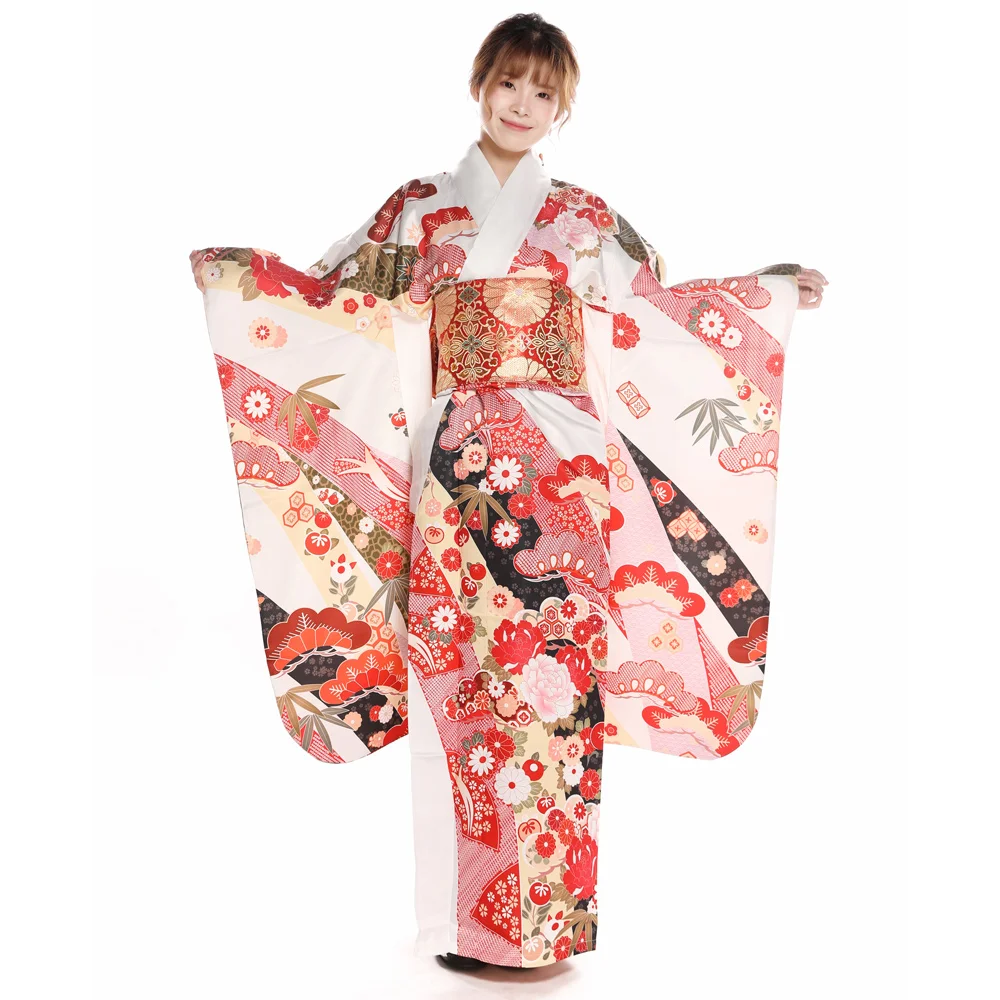 Japanese Women Formal Wear - ملابس نسائية يابانية تقليدية رسمية من