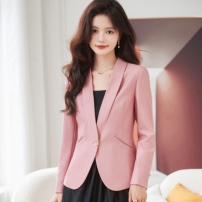 سترة رسمية للسيدات على الموضة  - مراجعة Women Formal Wear With Black Blazer وسعره