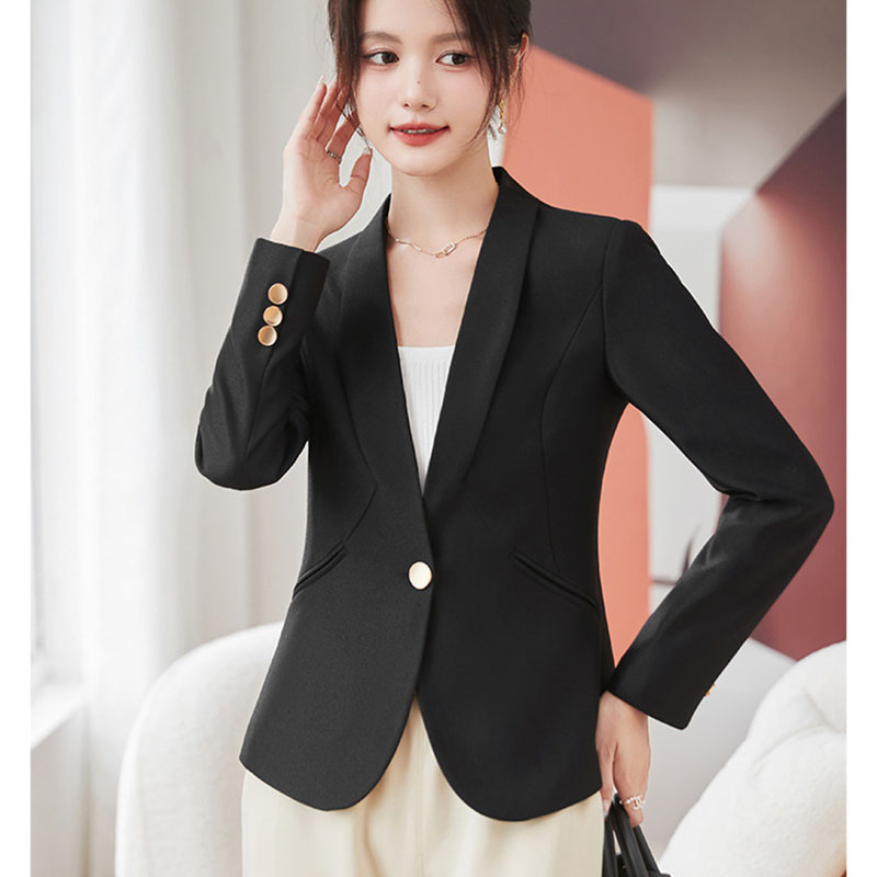 سترة رسمية للسيدات على الموضة  - مراجعة Women Formal Wear With Black Blazer وسعره