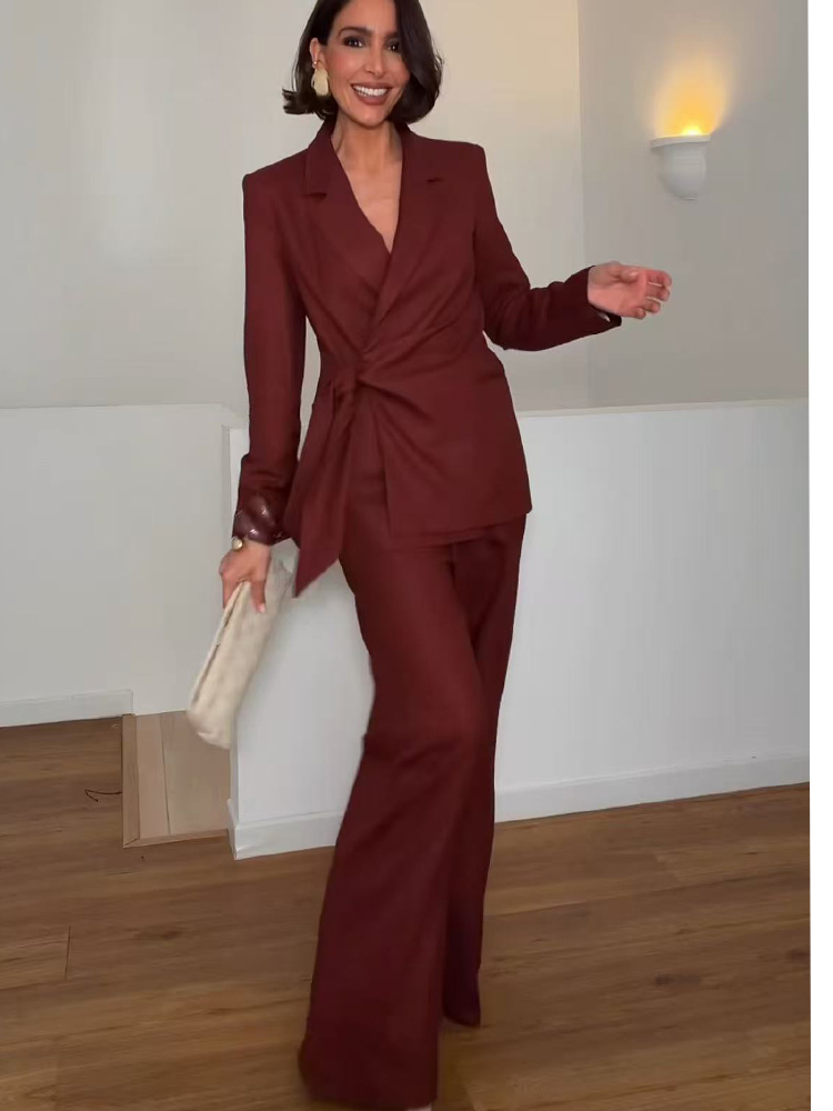 بدلة رسمية أنيقة للسيدات العام - مراجعة Women Formal Wear Office وسعره