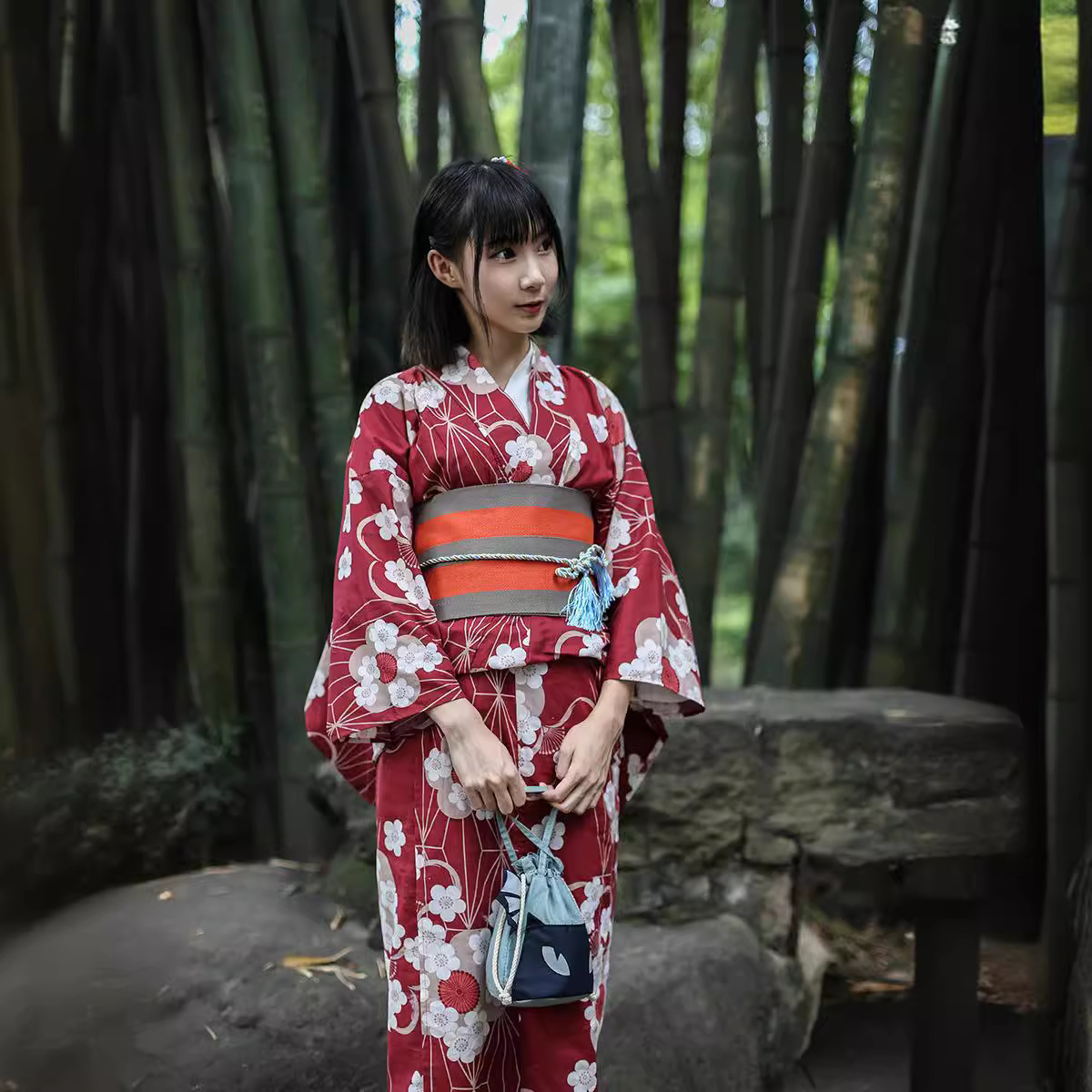 كيمونو ياباني أحمر للنساء بتصم - مراجعة Japanese Women Formal Wear وسعره