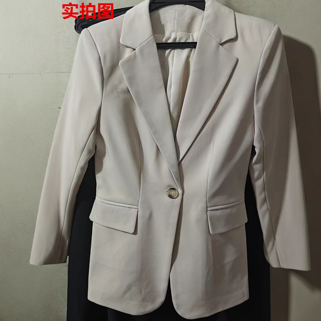 سترة نسائية للمكتب بأكمام طويل - مراجعة Women Formal Wear With Black Blazer وسعره