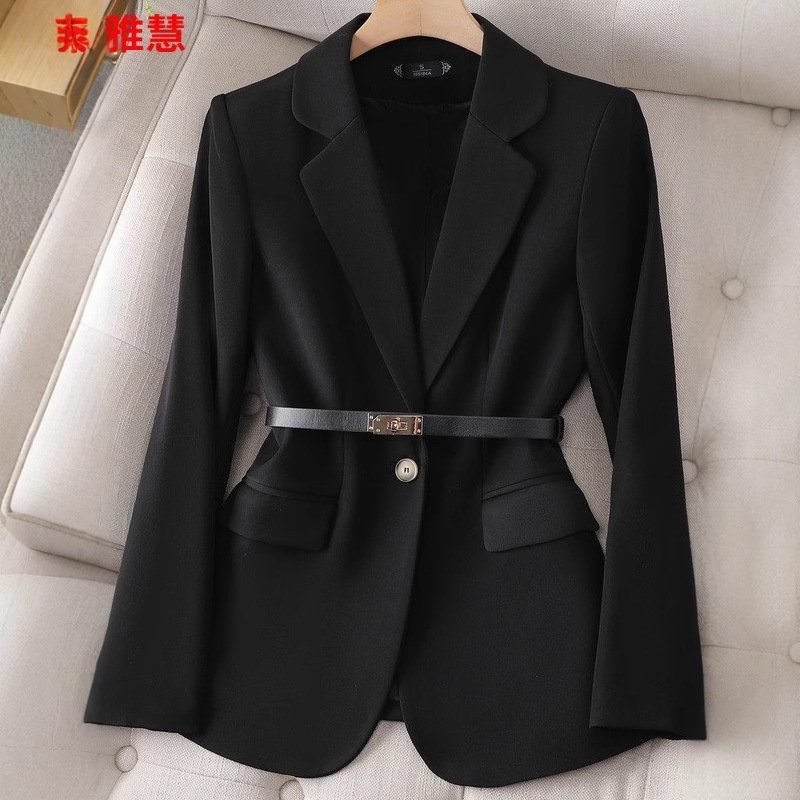 سترة نسائية للمكتب بأكمام طويل - مراجعة Women Formal Wear With Black Blazer وسعره