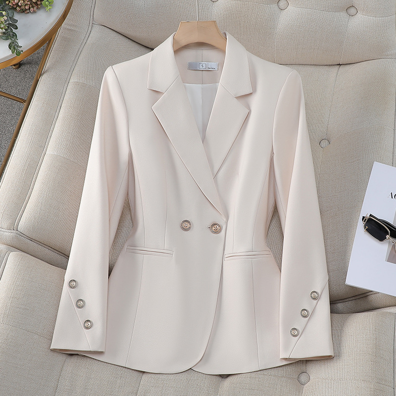 سترة نسائية مزدوجة الصدر بلون  - مراجعة Women Formal Wear With Black Blazer وسعره
