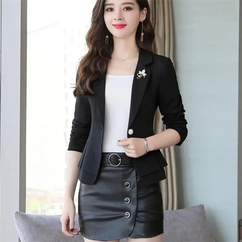 معطف رسمي نسائي أنيق للعمل بال - مراجعة Women Formal Wear With Black Blazer وسعره