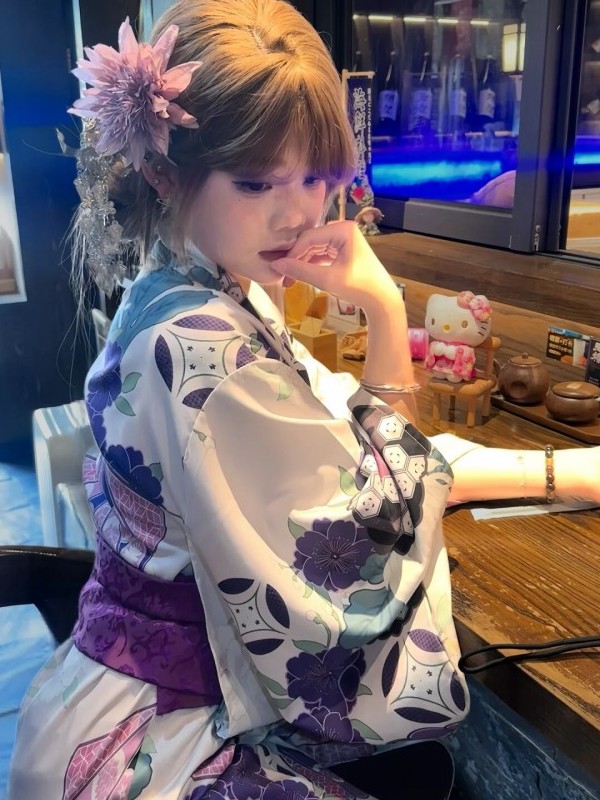 روب حمام كيمونو تقليدي باللون  - مراجعة Japanese Women Formal Wear وسعره